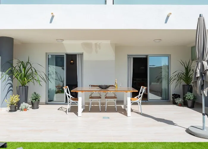Explorer\'S Beach Apartment
